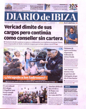 4 <i class="fa fa-caret-right" aria-hidden="true"></i> Portada de Diario de Ibiza del 31 de mayo, que abrió con la noticia de la dimisión de Vericad. Toni Escobar