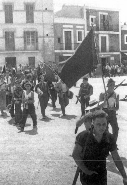 1936: Fuerzas leales a la República toman las Pitiüses. COLEC. A. PARRÓN