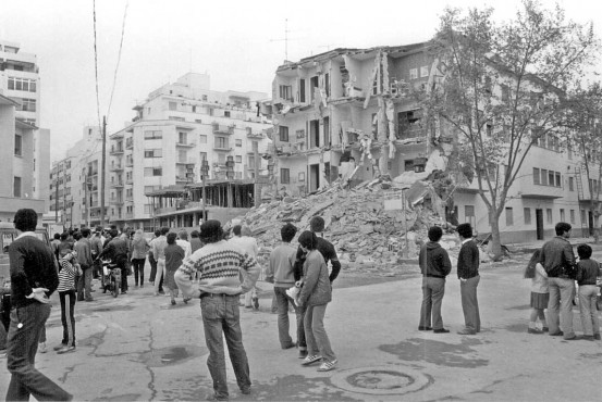 1982. Se desploma el edificio Can Ballet sin causar víctimas. D.I.