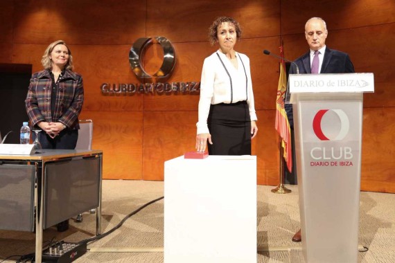 Toma de posesión Neus Mateu, directora insular. V.M.