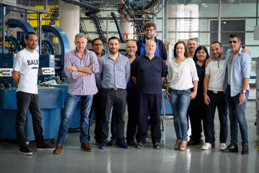 De izquierda a derecha, Rafael Gil, Juan Gascón, Fidel Corituma, Paul Laurentiu Galiceanu, Juan Torres, Martín García (detrás), Vicente Yern, Fina Riera, Carlos Alberto Bonilla, Cristina Yern, Filip Stamatoiu y Vicente Román. Sergio G. Cañizares