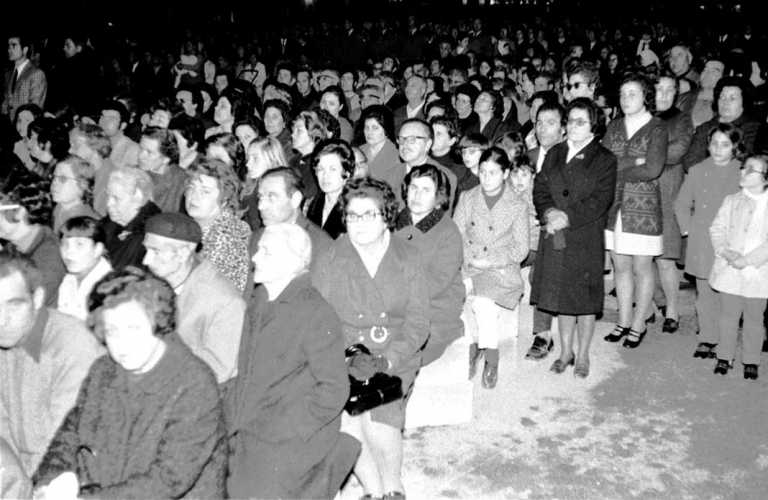 Multitudinario funeral en Vara de Rey