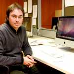 Vicente Valero, coordinador del suplemento, en las instalaciones de Diario de Ibiza en 2010. Moisés Copa