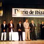 Aires Formenterencs, Asier Fernández, Ernesto Ramón Fajarnés y Marià Villangómez posan con sus estatuillas en el Casino de Ibiza una de las galas de los Importantes. DI