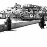 Mujeres en el puerto de Eivissa hacia 1910. Colección Raymar