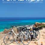 Portadas de 2013 y 2018 de La Guía de Formentera.