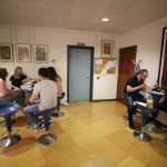 Comida entre compañeros en la ‘cafetería’ del Diario. Vicent Marí