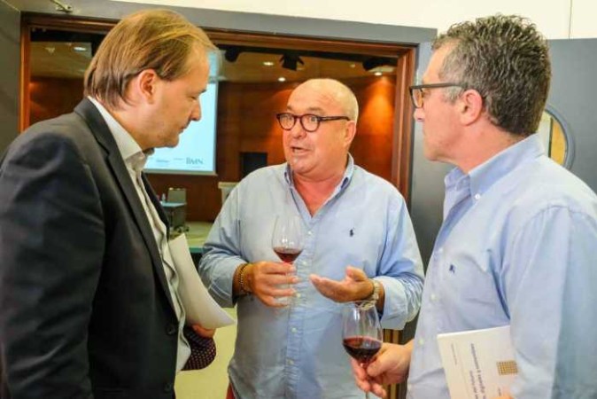Destacados empresarios de diversos sectores económicos en el evento de BusinessDIbiza en el Club Diario. 20 Antoni Serra, Roberto San Esteban y Alfonso Rojo.
