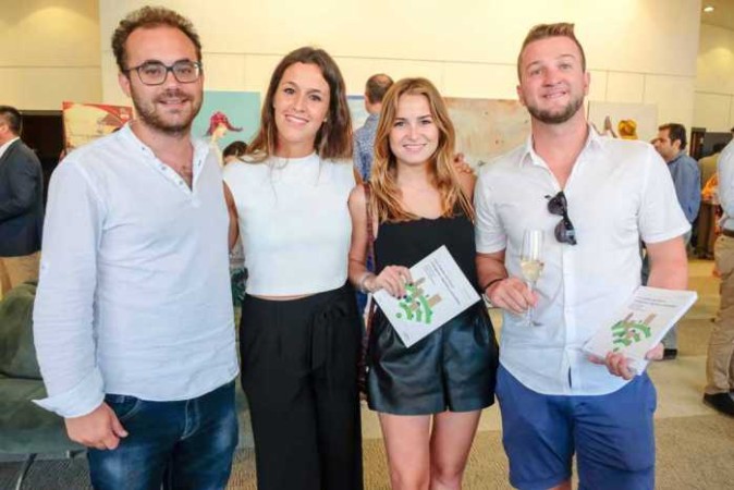 Destacados empresarios de diversos sectores económicos en el evento de BusinessDIbiza en el Club Diario. 3 Toni Massó, Berta Lartuna, Bárbara Riera y Leandro Rivero.