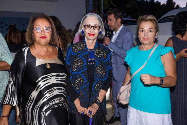 Vicky Ferrazano, Paola Fendi y Mari Carmen Gutiérrez. A. B.