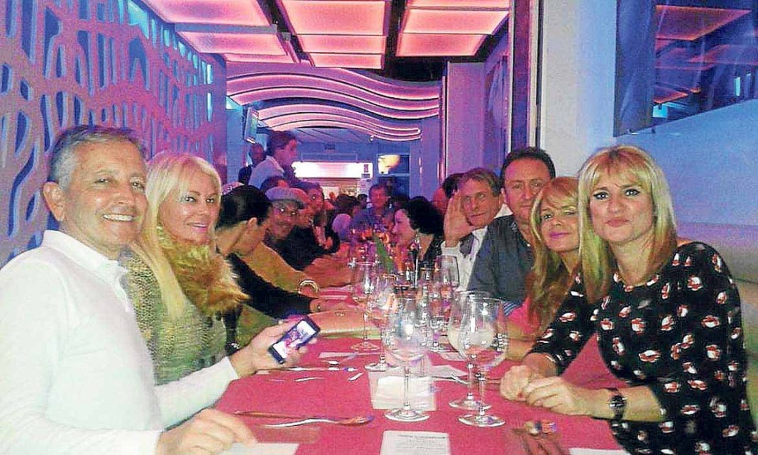 Los comensales de la última mesa de Taste & Socialize.