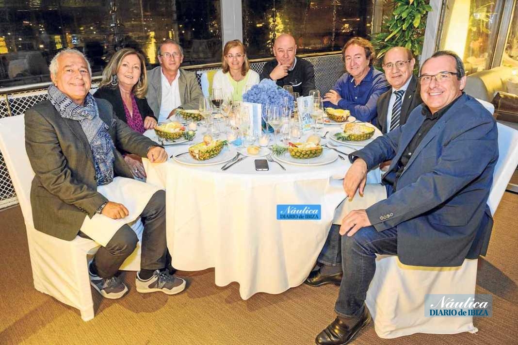 Resturante Es Náutic, entrañable cena de socios del Club Náutico de Sant Antoni | másDI - Magazine
