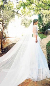 Vestido de novia diseñado por Teresa Bermejo. DE BLANCO