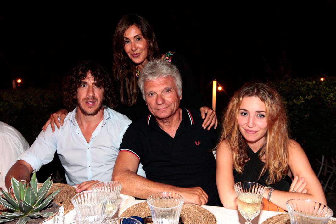 Ibiza atrae famosos de Hollywood y de todo el mundo 5 Carles Puyol, María Antonia Rodriguez y Carles Sans