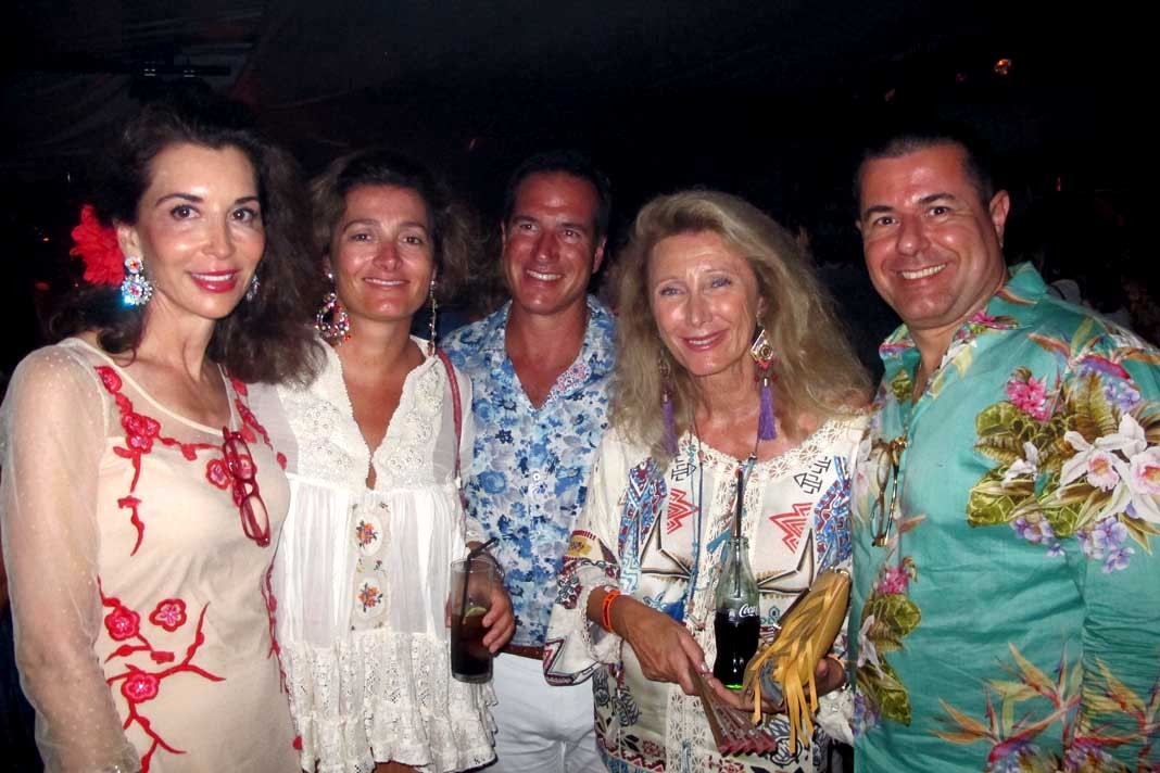 Fe, Diamante, Massimo, Nana Bottazzi y Alessandro Sarracino.