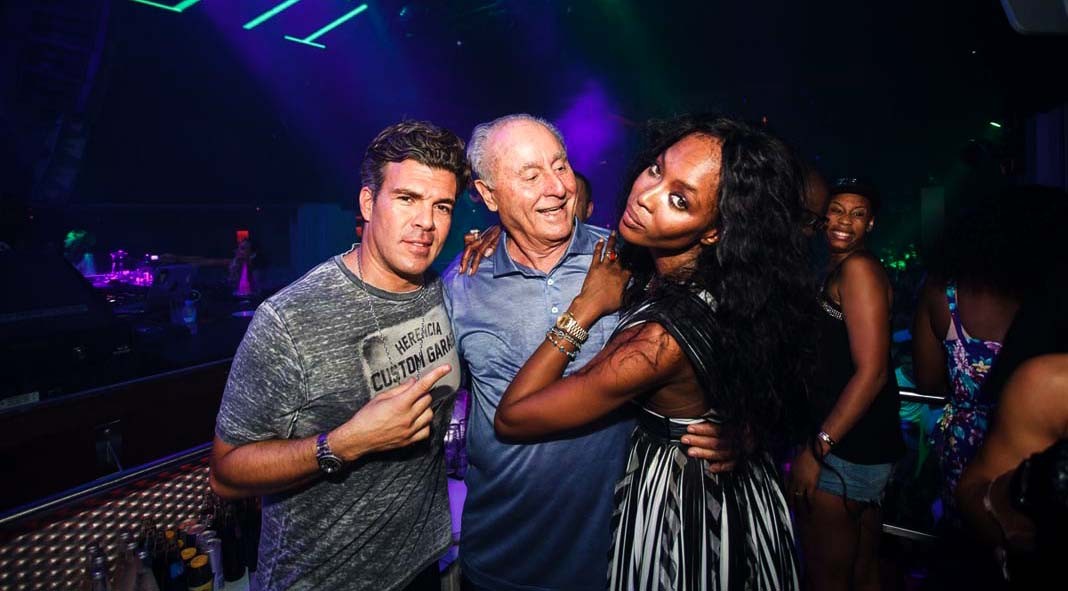 Ocio nocturno de Ibiza. Roman Fortunato, Pepe Roselló y Naomi Campbell.