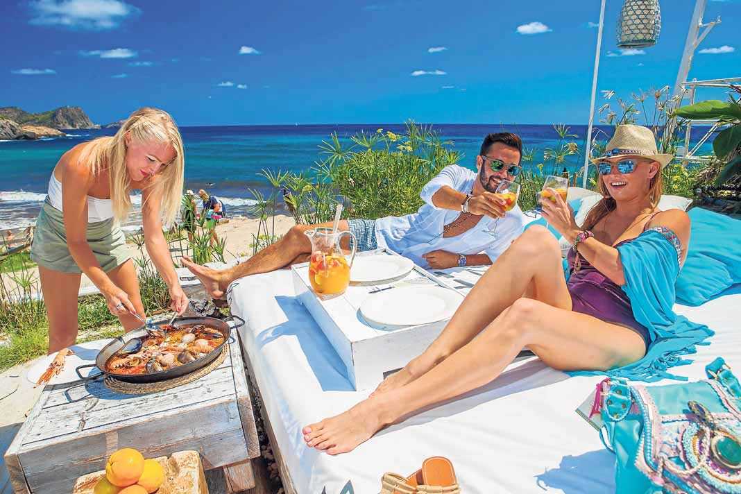 BEACH-CLUBS-Aisha-Bonet