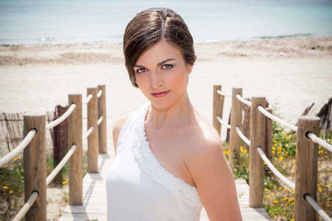 Fanny & Co tiene un look único y exclusivo para cada novia 2 Peluquería Ibiza Fanny&Co