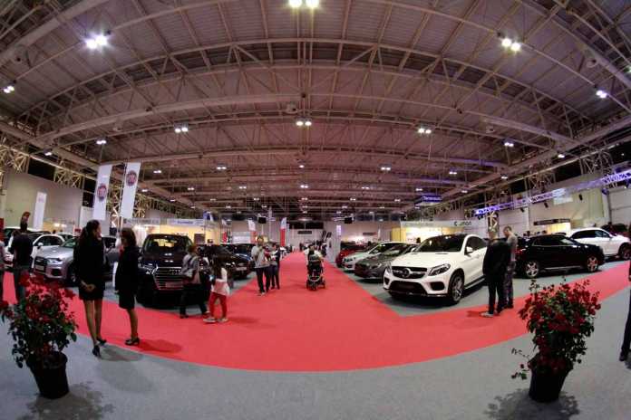 Vista general del recinto en el que están expuestos los automóviles de un total de 23 marcas diferentes. RUBÉN E. IBÁÑEZ Vista general del recinto en el que están expuestos los automóviles de un total de 23 marcas diferentes. RUBÉN E. IBÁÑEZ