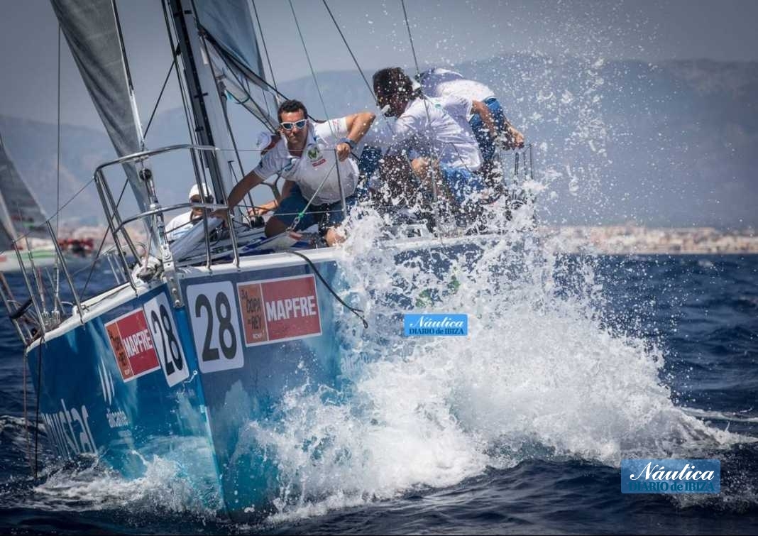 Los catamaranes del GC32 Racing Tour principales novedades de la 35 Copa del Rey MAPFRE