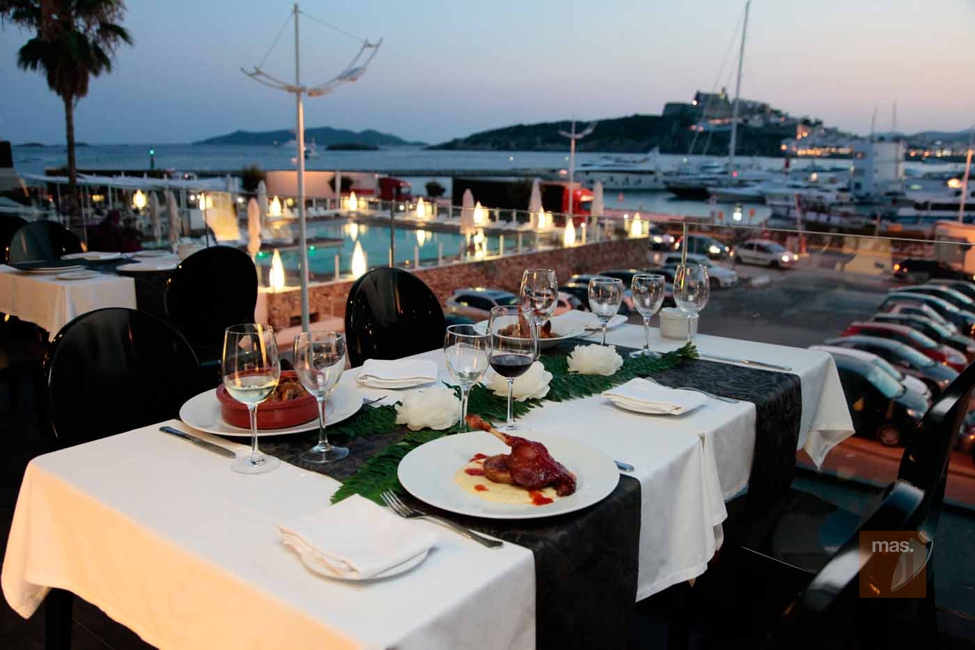 Ibiza Corso Hotel & Spa | Sundown Ibiza Suites & Spa. La magia del mar y Dalt Vila