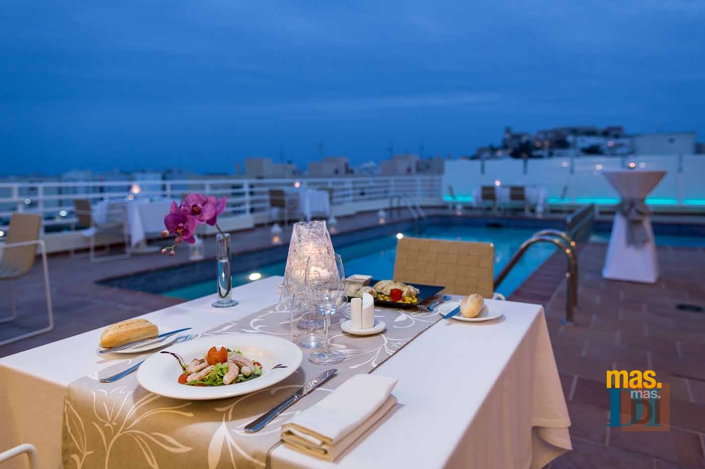 HOTEL ROYAL PLAZA, cocina de inspiración mediterránea