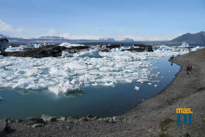 Para los bolsillos más holgados, regalar un viaje a destinos como Islandia son éxito asegurado. DIANA BLESA