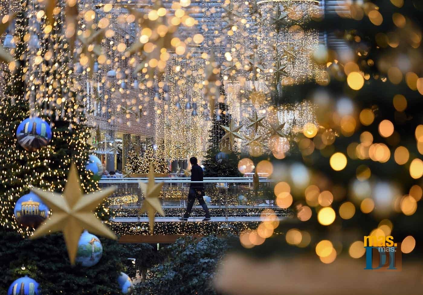 El mundo ilumina sus ciudades para festejar la Navidad | másDI - Magazine