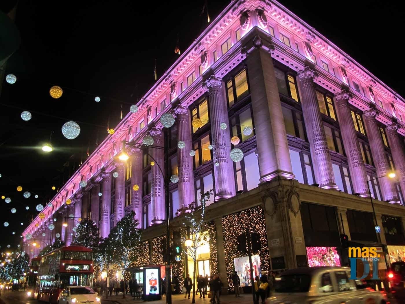 El mundo ilumina sus ciudades para festejar la Navidad | másDI - Magazine