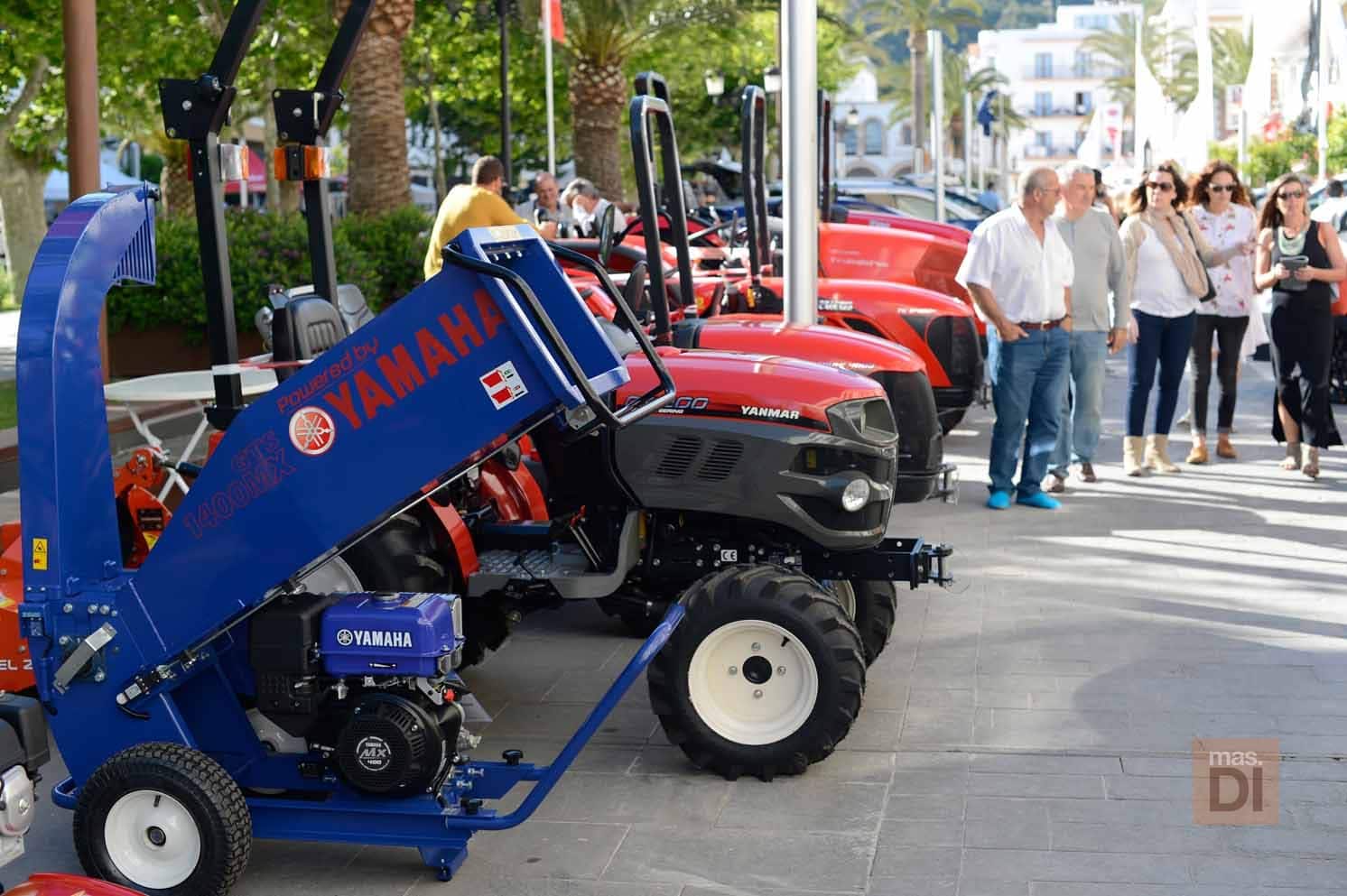 Santa Eulària disfruta de la tradicional pasarela del motor | másDI - Magazine