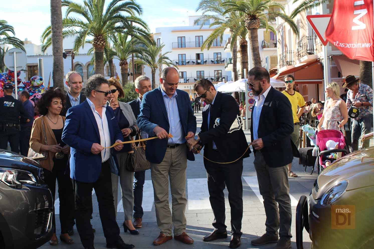 Santa Eulària disfruta de la tradicional pasarela del motor | másDI - Magazine