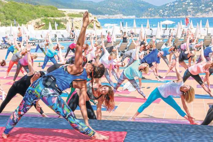 Practicar deporte y comer sano son los dos pilares para llevar un estilo de vida saludable. AISHA BONET