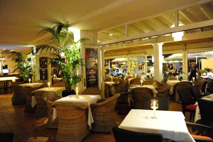 Una atmósfera llena de encanto en Café Sidney Ibiza.