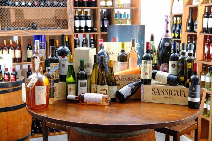 Italian wine import. Las mejores bodegas de italia, directas a Ibiza.