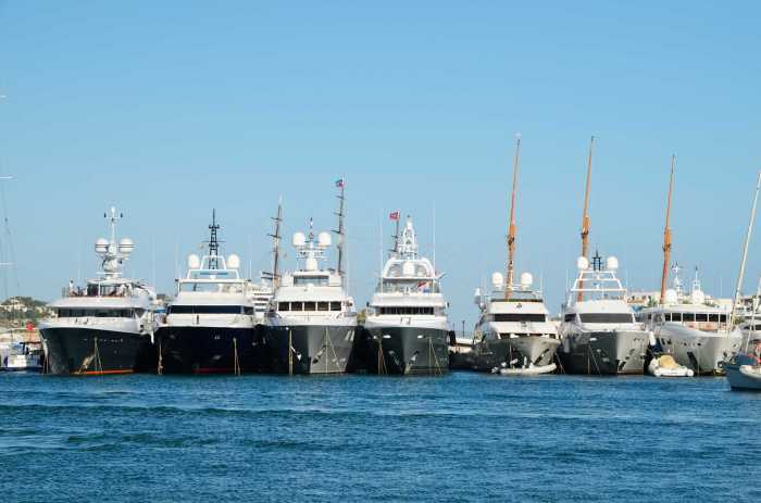 Eivissa y Formentera son los destinos preferidos por los grandes yates del mundo