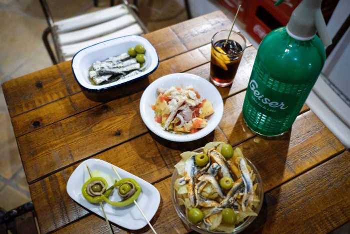 Las conservas de alta calidad, estrellas del restaurante Petit Vermut.