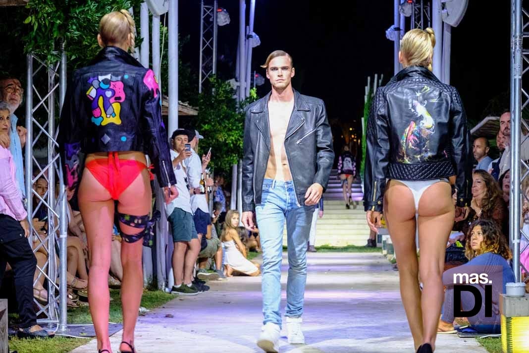 Moda rompedora y sin parangón para vestir las noches de Ibiza | másDI - Magazine