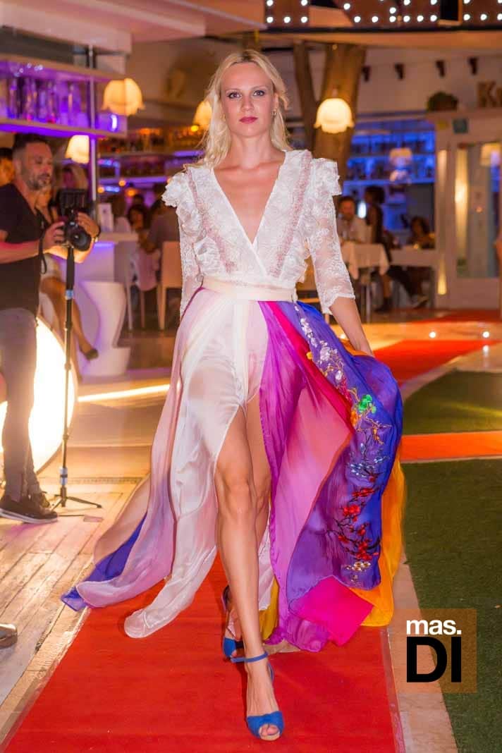 Moda rompedora y sin parangón para vestir las noches de Ibiza | másDI - Magazine
