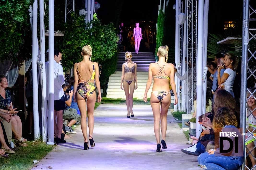 Moda rompedora y sin parangón para vestir las noches de Ibiza | másDI - Magazine