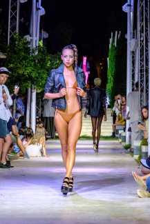 Moda rompedora y sin parangón para vestir las noches de Ibiza | másDI - Magazine