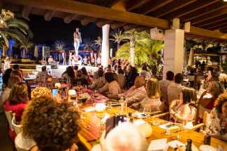 Destino Pacha Ibiza Resort. Cena solidaria de la Apaac | másDI - Magazine