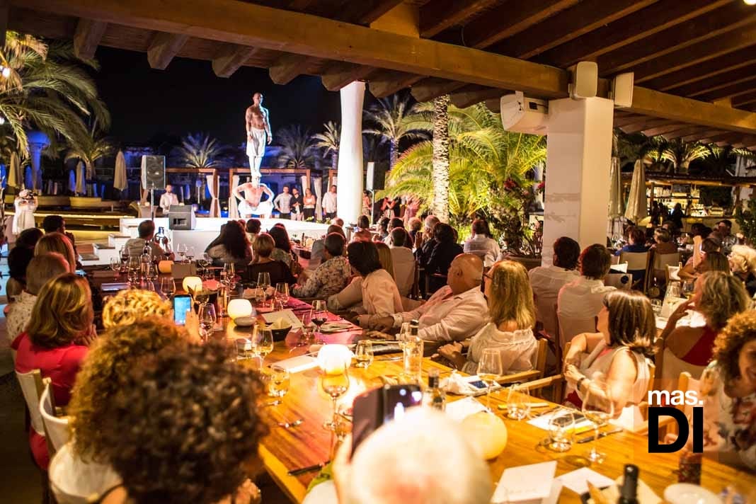 Destino Pacha Ibiza Resort. Cena solidaria de la Apaac | másDI - Magazine