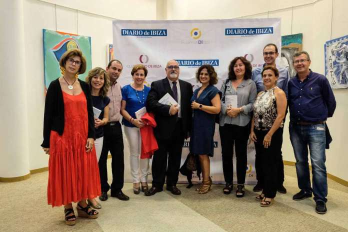 Lina Torres, Teresa Perez, Maria Guasch, Manolo Lozano, Mar Orellana, Caridad Lobato, Nieves Tur, Lucas Prats, Luis Moreda, Jacobo Varela BMN. Lina Torres, Teresa Perez, Maria Guasch, Manolo Lozano, Mar Orellana, Caridad Lobato, Nieves Tur, Lucas Prats, Luis Moreda, Jacobo Varela