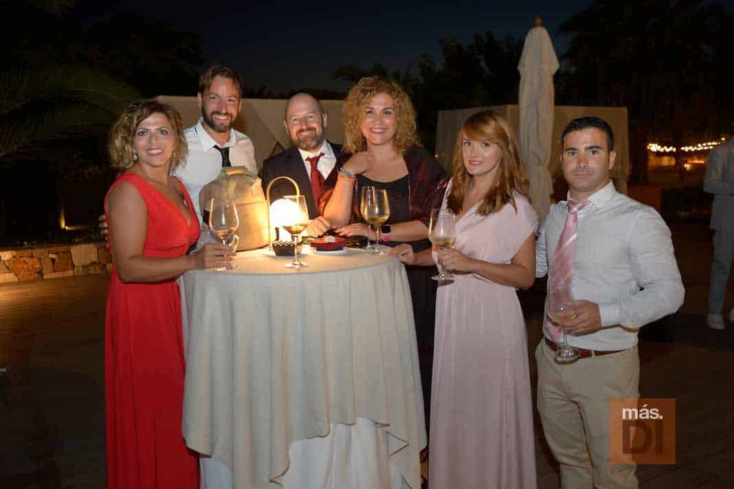 Espectacular Enlace. Una boda de diseño retro | másDI - Magazine