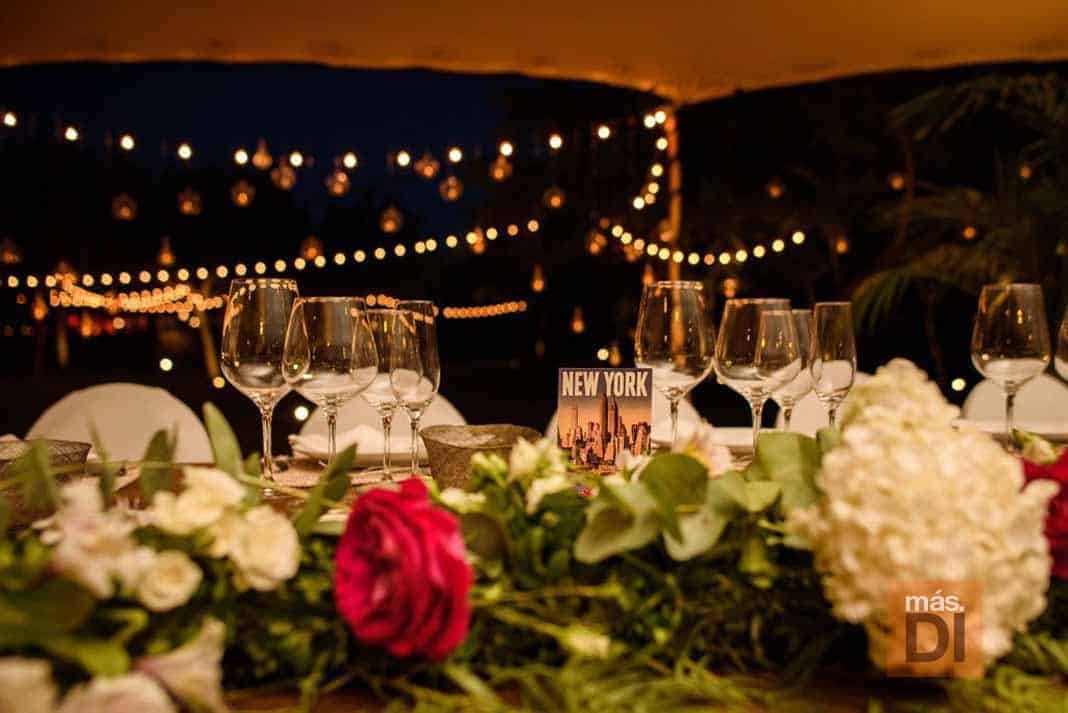 Espectacular Enlace. Una boda de diseño retro | másDI - Magazine