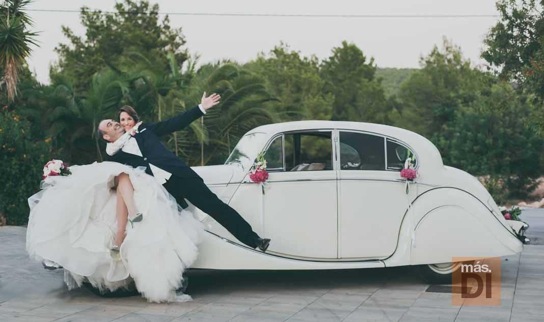 Espectacular Enlace. Una boda de diseño retro | másDI - Magazine