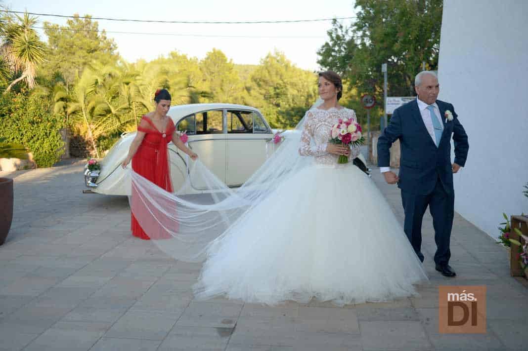 Espectacular Enlace. Una boda de diseño retro | másDI - Magazine