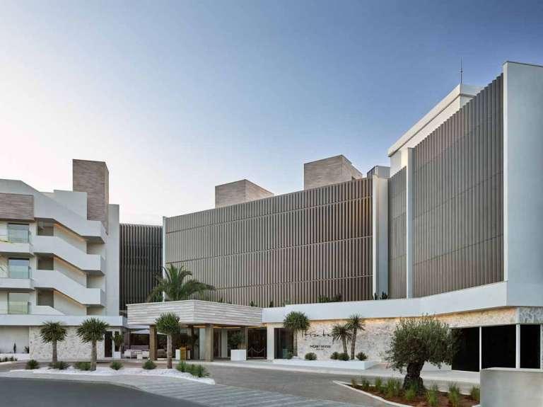 Premio Best Newcorner Hotel. Hotel Nobu Ibiza Bay situado en Talamanca