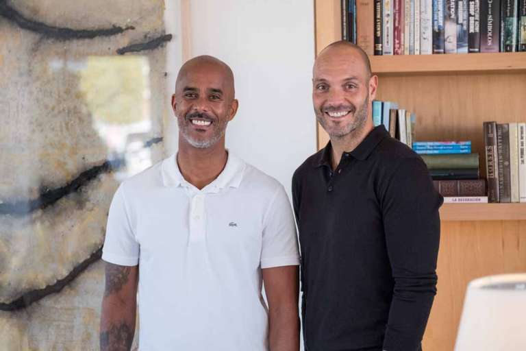 Vender una vivienda. Maxim y Antoine, propietarios y fundadores de Ibiza Now.