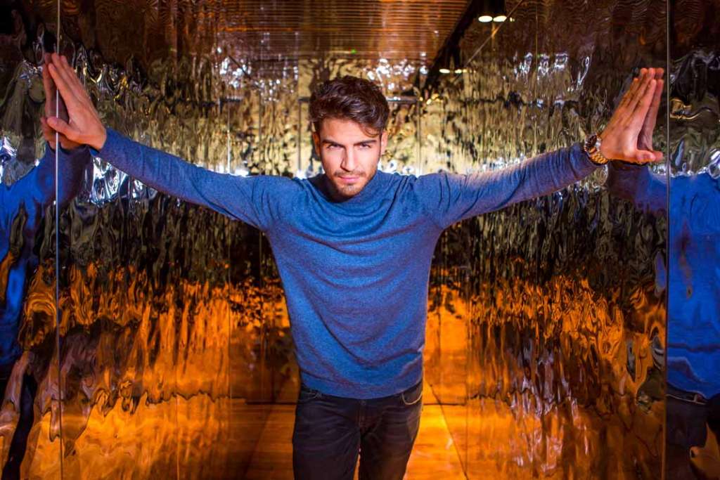 Maxi Iglesias posa en exclusiva para Diario de Ibiza en el Hotel Sir Joan.